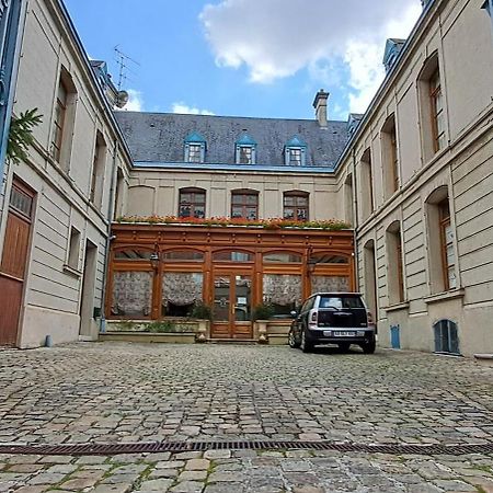 Hotel Particulier Des Canonniers Saint-Quentin  Ngoại thất bức ảnh