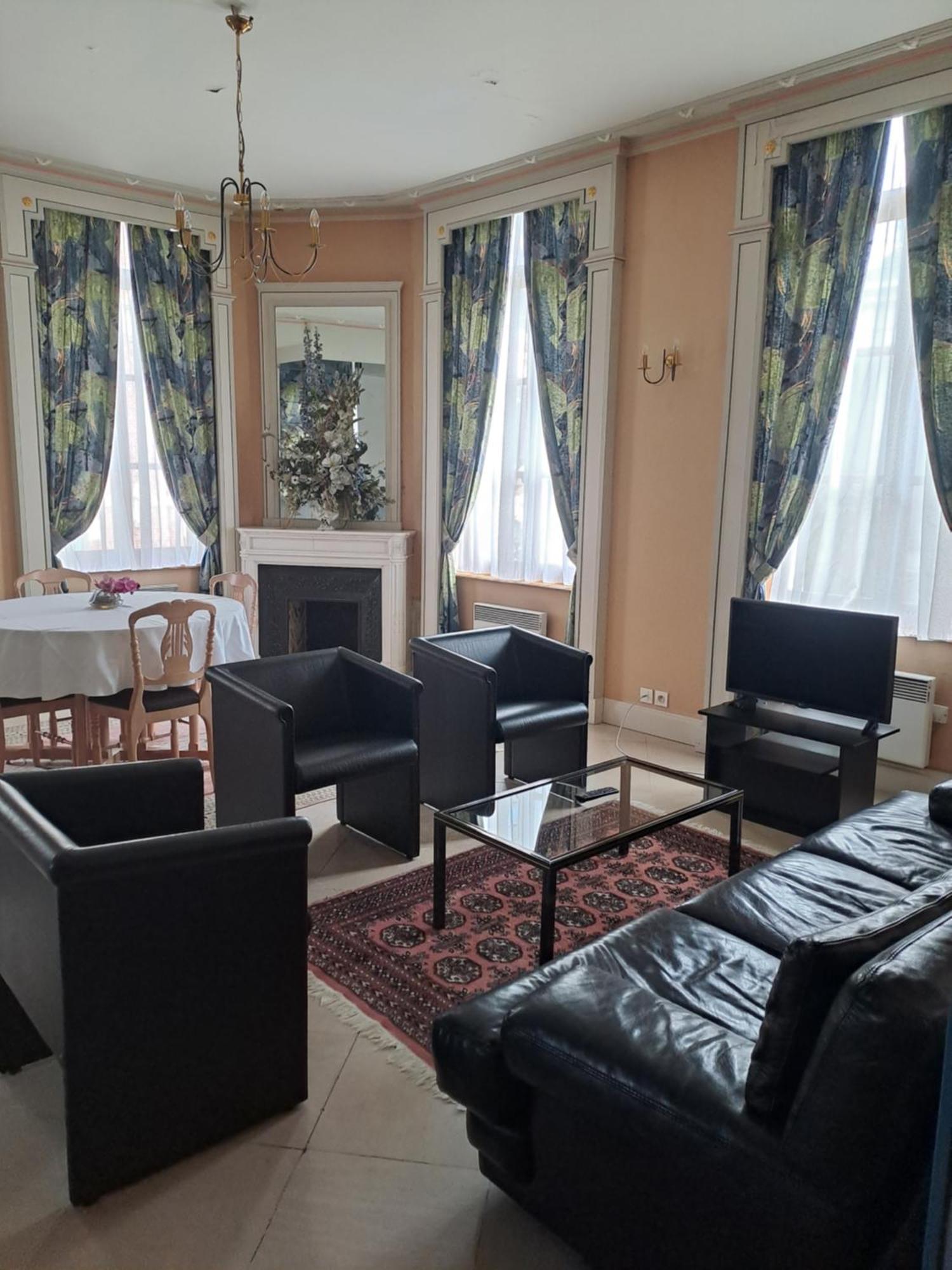 Hotel Particulier Des Canonniers Saint-Quentin  Ngoại thất bức ảnh